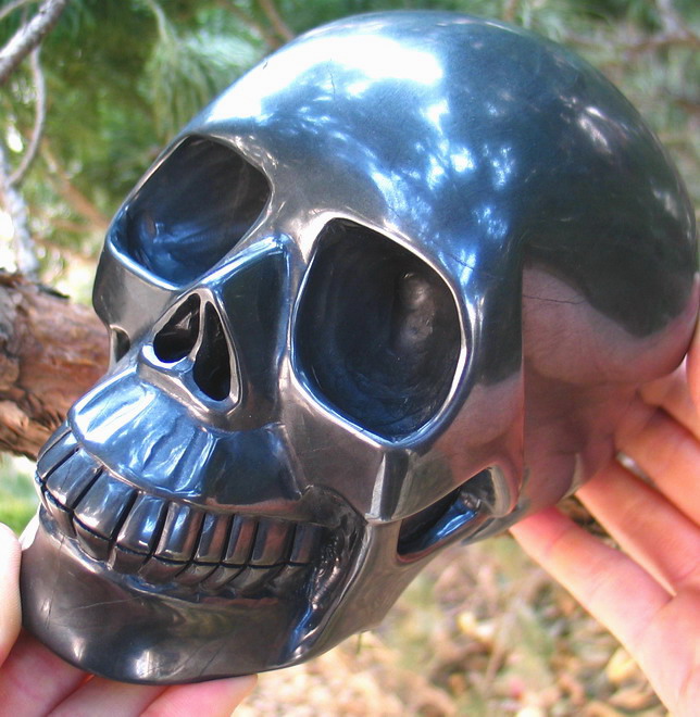 Hematite Skull most effective skull in grounding onself 1057